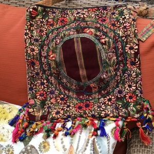 Boho shoulder bag with tassels